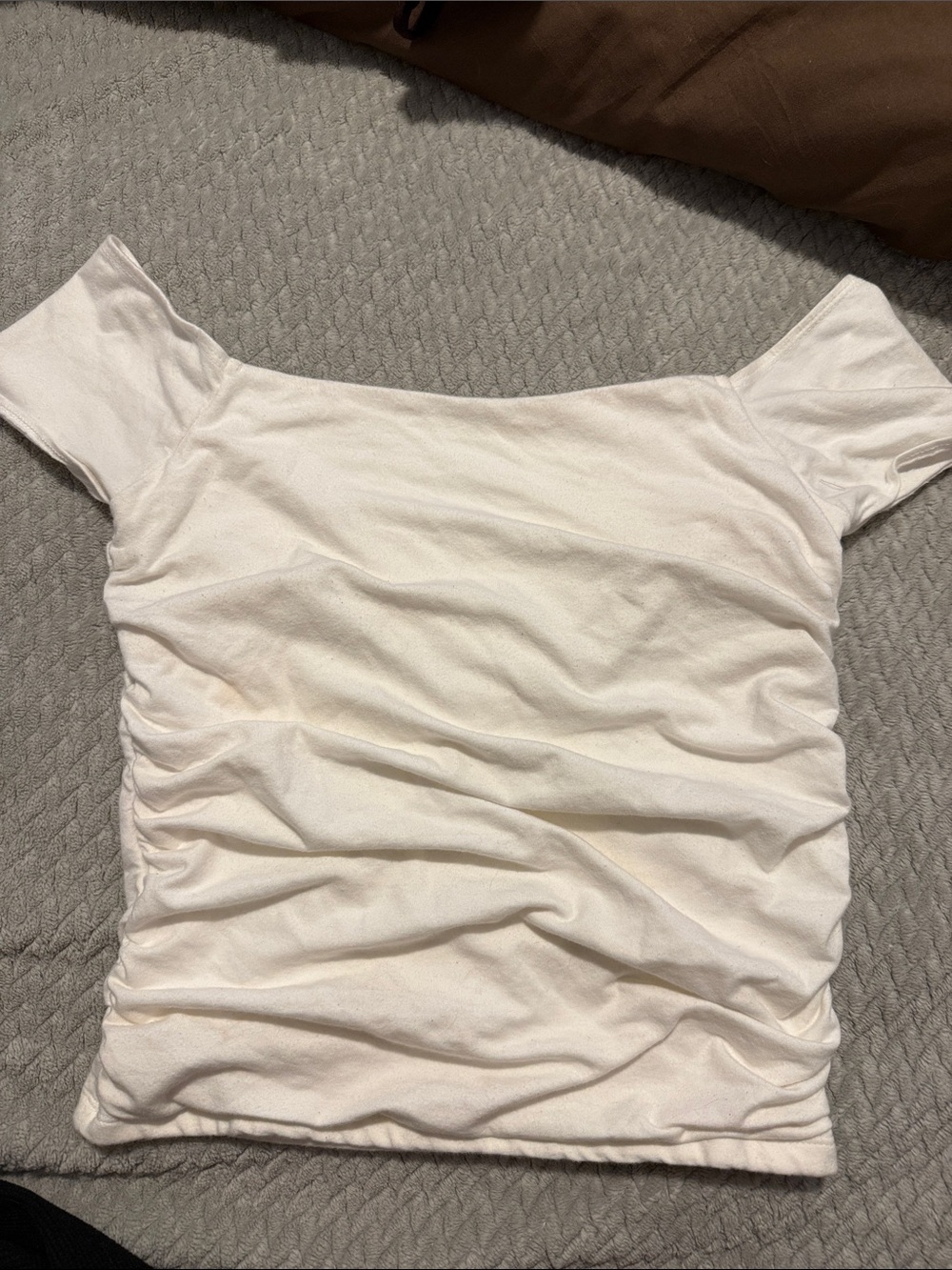 Hollister White Off-Shoulder Ruched Crop Top